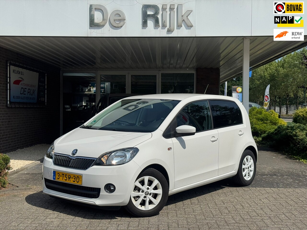 Skoda Citigo - 1.0 Greentech Drive | Leder, Navi, Cruise, Airco, Bluetooth | Goed onderhouden | NAP | - AutoWereld.nl