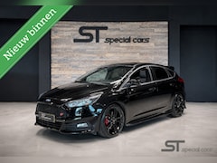 Ford Focus - 2.0 ST2|Schuifdak|maxton|S. uitlaat