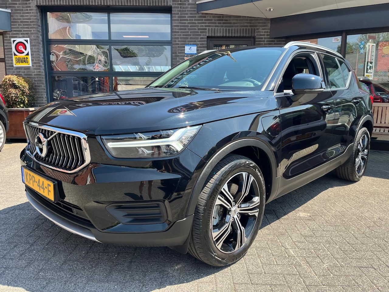 Volvo XC40 - T4 Recharge Insciption Camera App-connect - AutoWereld.nl