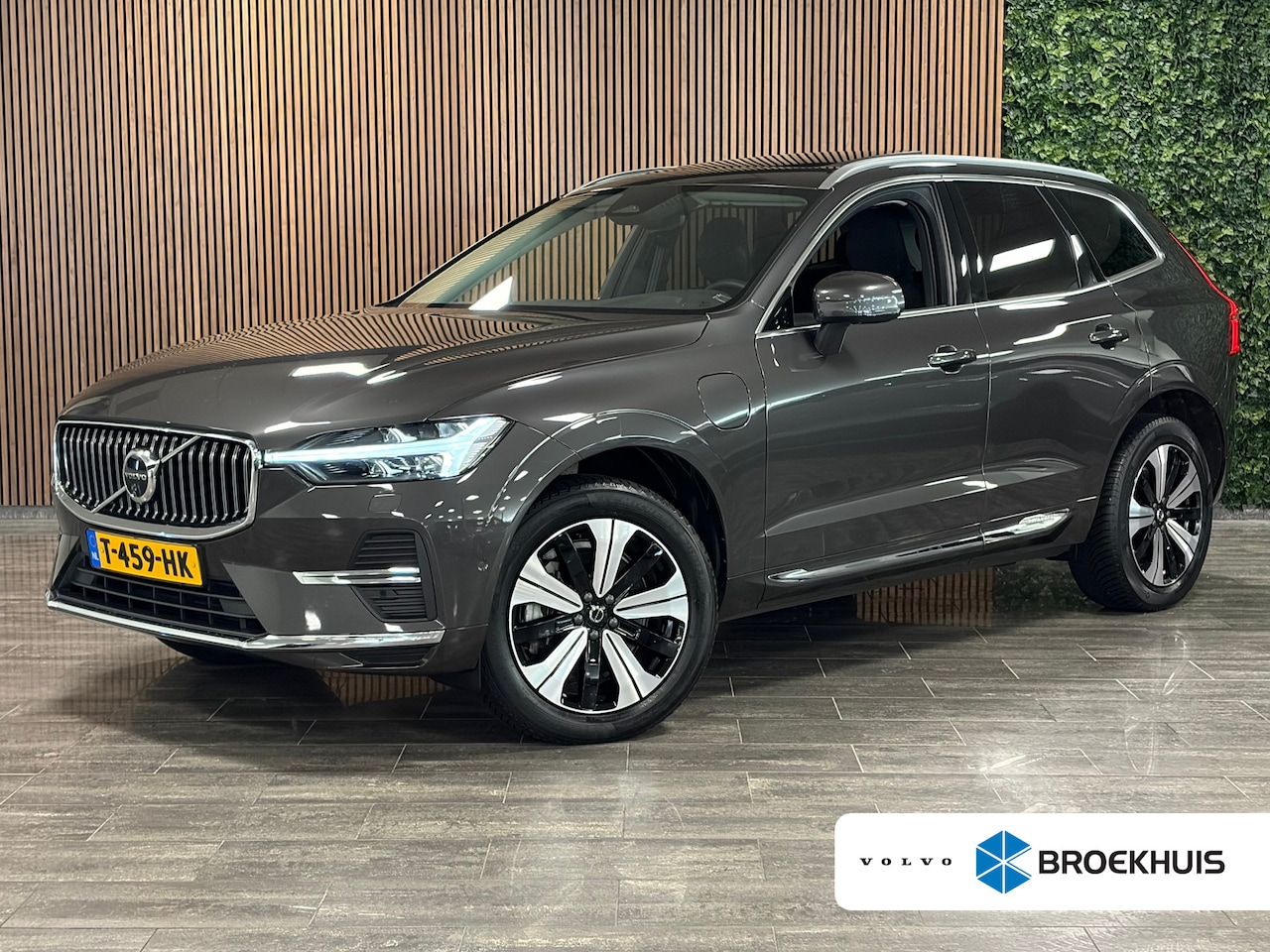 Volvo XC60 - T6 AWD Recharge Plus Bright | Trekhaak | 360° Camera | Harman Kardon | Adaptieve Cruise Co - AutoWereld.nl