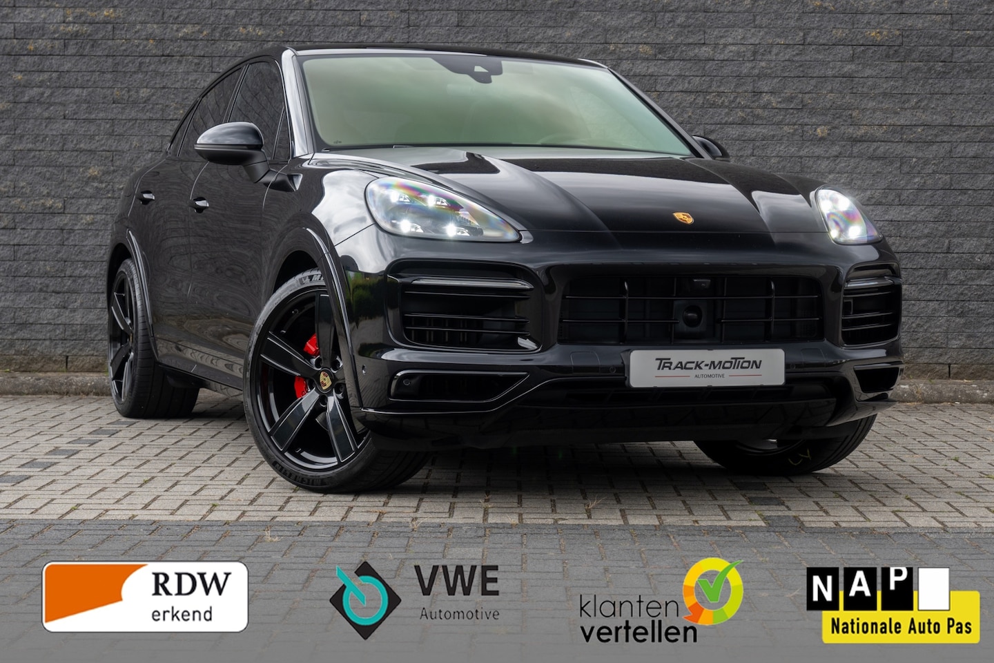 Porsche Cayenne Coupé - 3.0 E-Hybrid FULL OPTIONS! - AutoWereld.nl