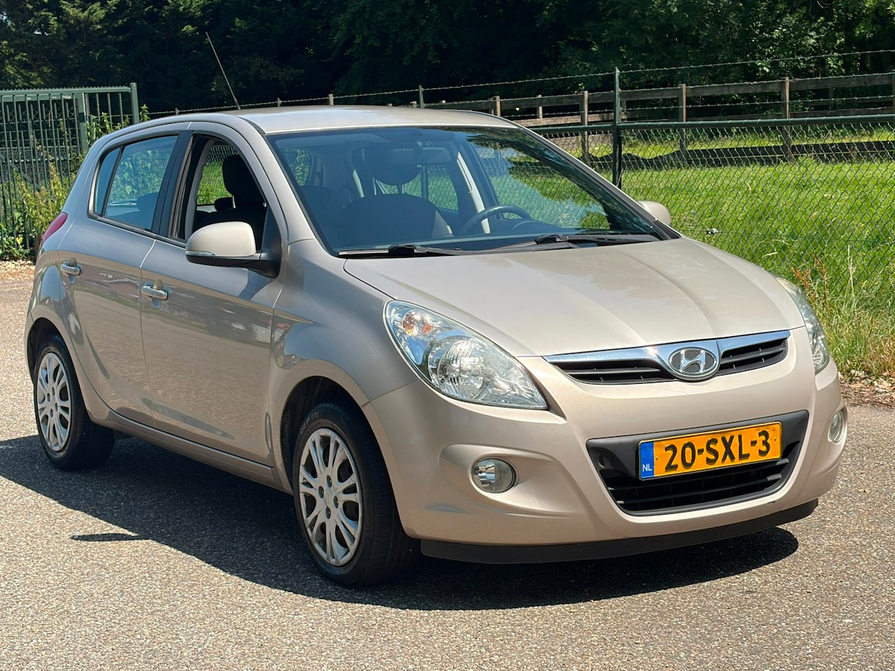 Hyundai i20 - 1.2i i-Motion /Airco/5-Deurs/ - AutoWereld.nl