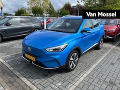 MG ZS - EV Long Range Luxury 70 kWh | Navi | Leder | Panoramadak | 360 Camera | SOH 93% Led Koplam