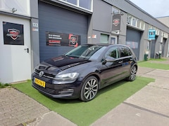Volkswagen Golf - 1.4 TSI Highline DSG ACC Navi Camera Keyless