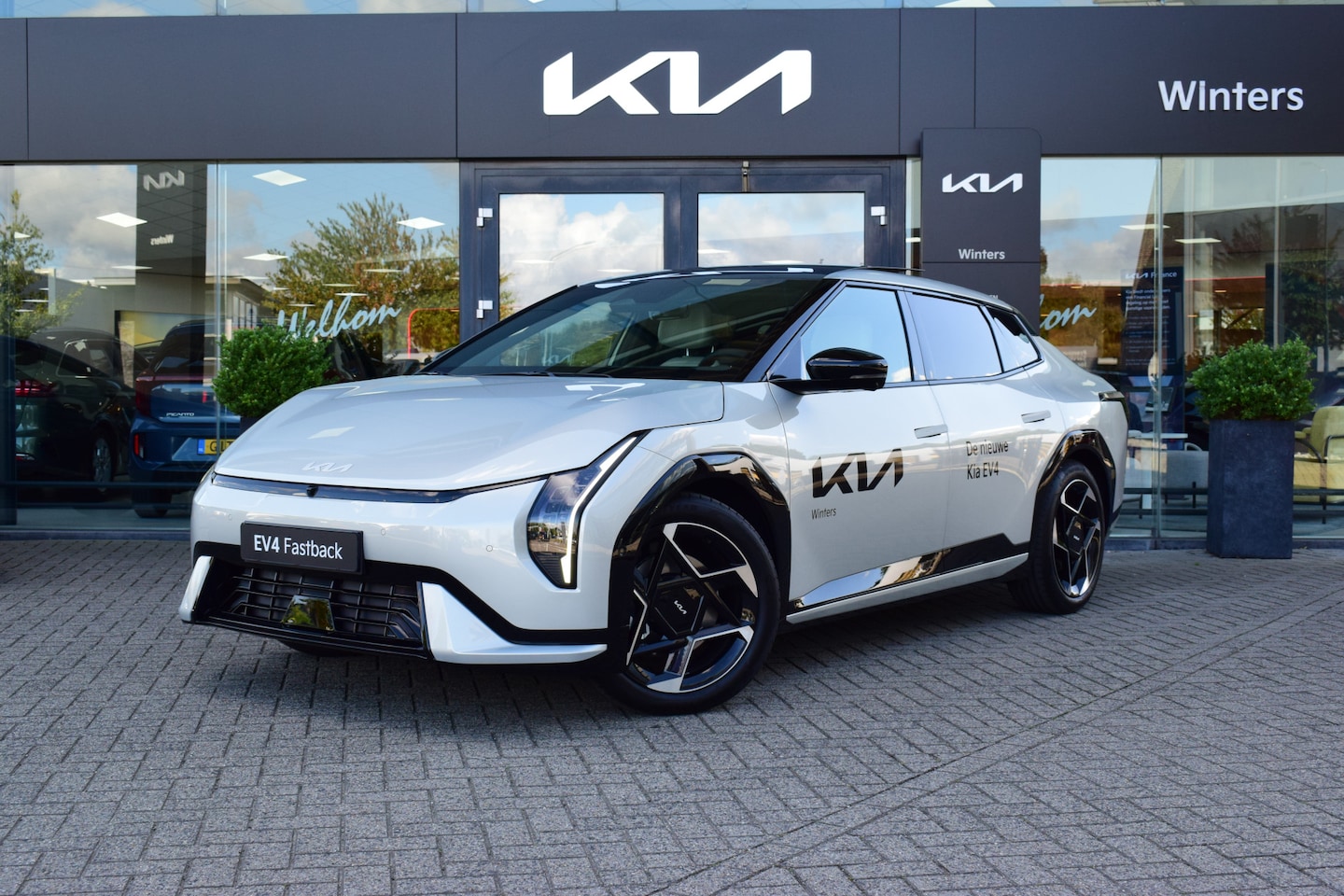 Kia EV4 Fastback - GT-PlusLine 81.4 kWh | Direct leverbaar | Demo model I Meest complete uitvoering met grote - AutoWereld.nl