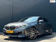 BMW 1-serie - M135i xDrive | Pano | Head - Up | H&K | Carplay | Stoelverwarming | Stuurverwarming