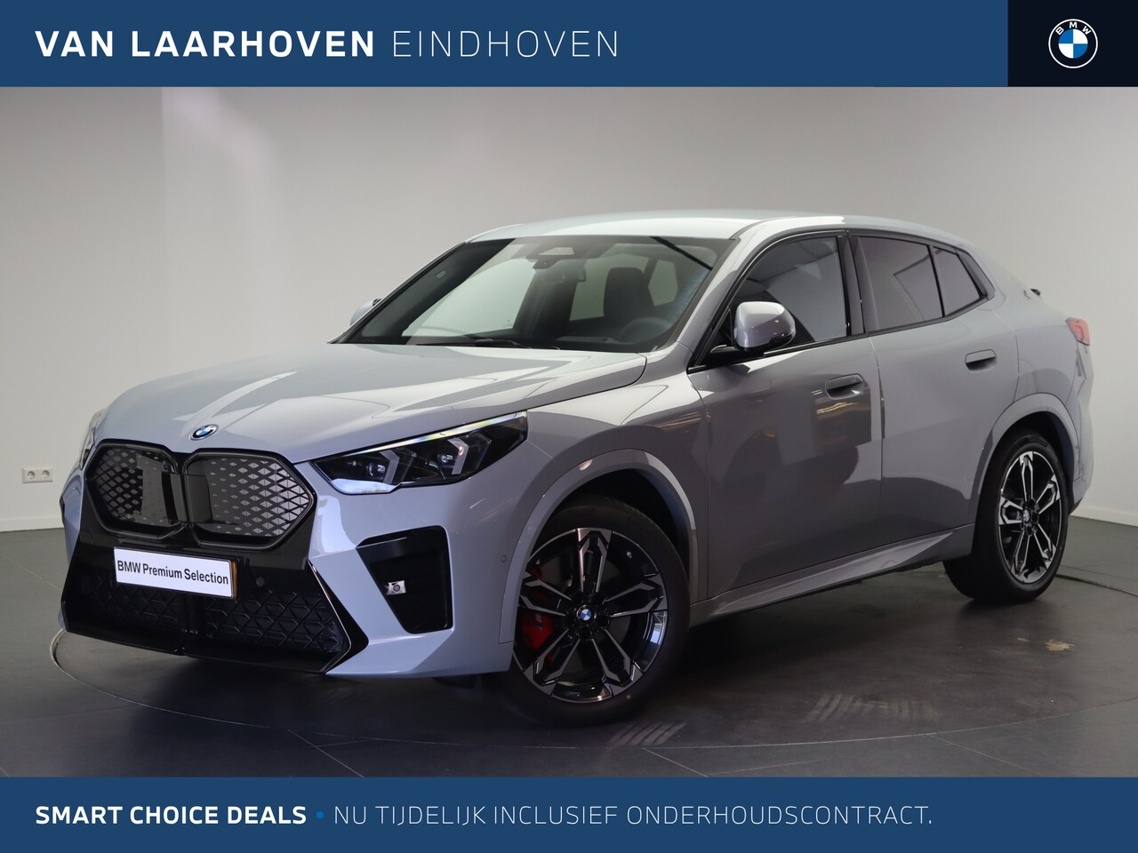BMW iX2 - eDrive20 M Sport / Trekhaak / Sportstoelen / M Adaptief onderstel / Parking Assistant Plus - AutoWereld.nl