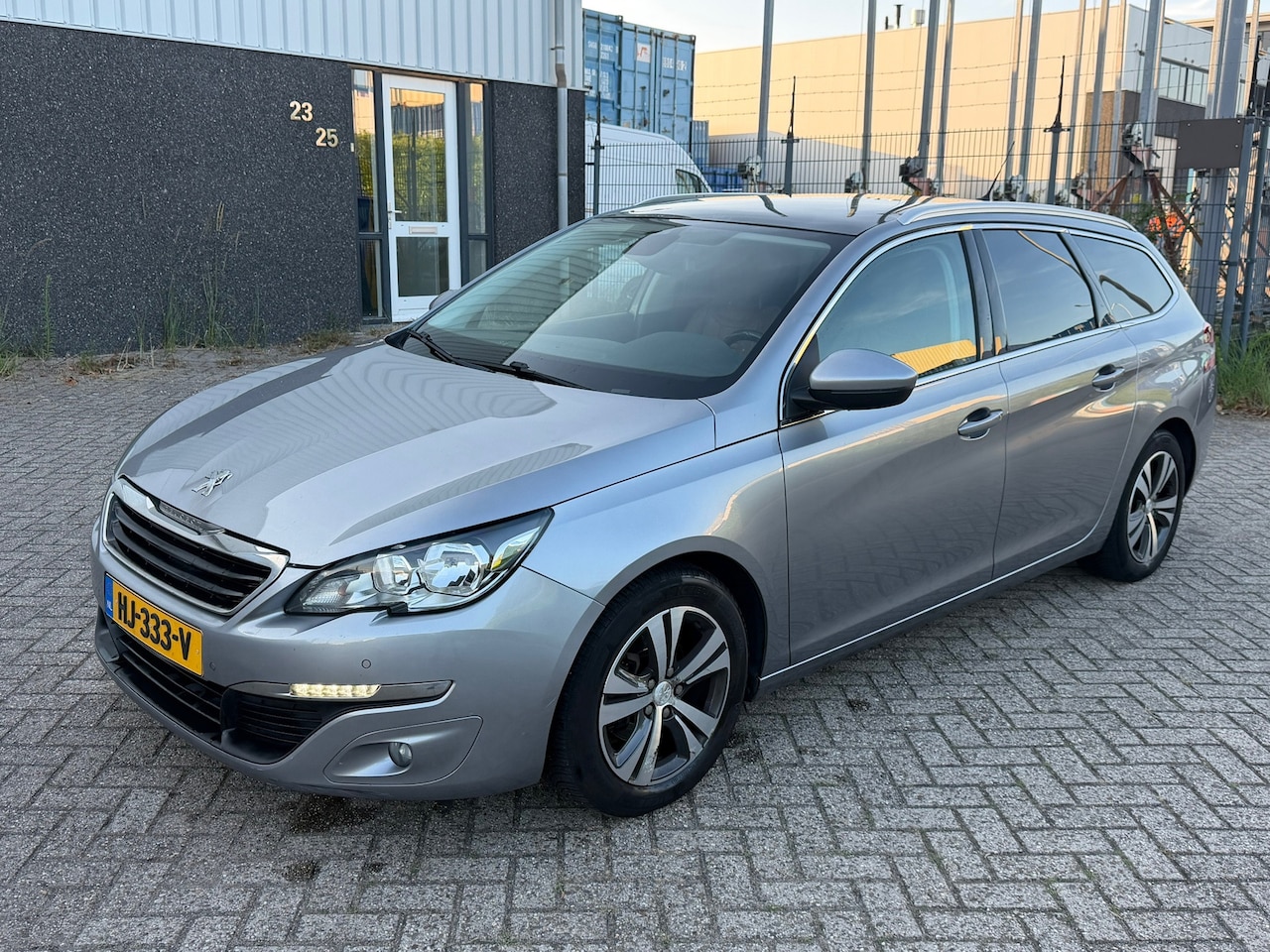 Peugeot 308 SW - 1.6 BlueHDI Blue Lease Executive Pack 1.6 BlueHDI Blue Lease Executive Pack 2015 Pano - AutoWereld.nl