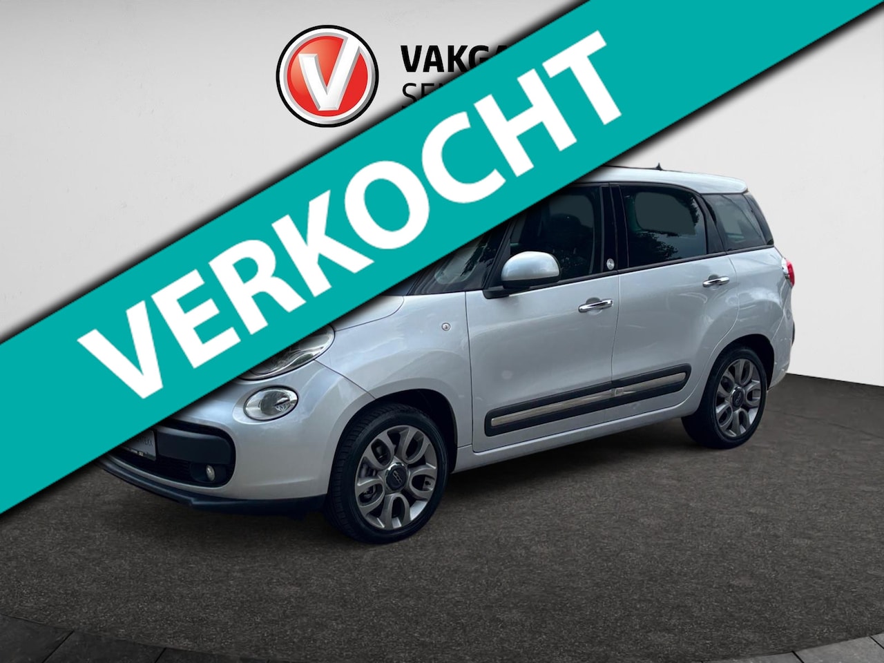 Fiat 500 L Living - 0.9 TwinAir Lounge | Clima | Cruise | Panorama Dak | Parkeersensoren Achterzijde | Slechts - AutoWereld.nl