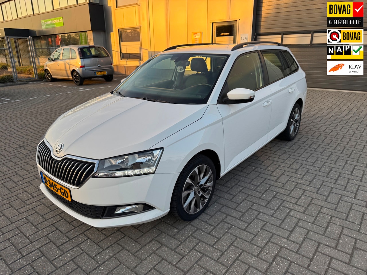Skoda Fabia Combi - 1.0 TSI Business Edition 1.0 TSI Business Edition - AutoWereld.nl
