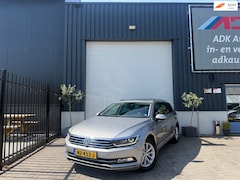 Volkswagen Passat Variant - 1.4 TSI Connected Series PANO/XENON/NAVI/PDC/CLIMA
