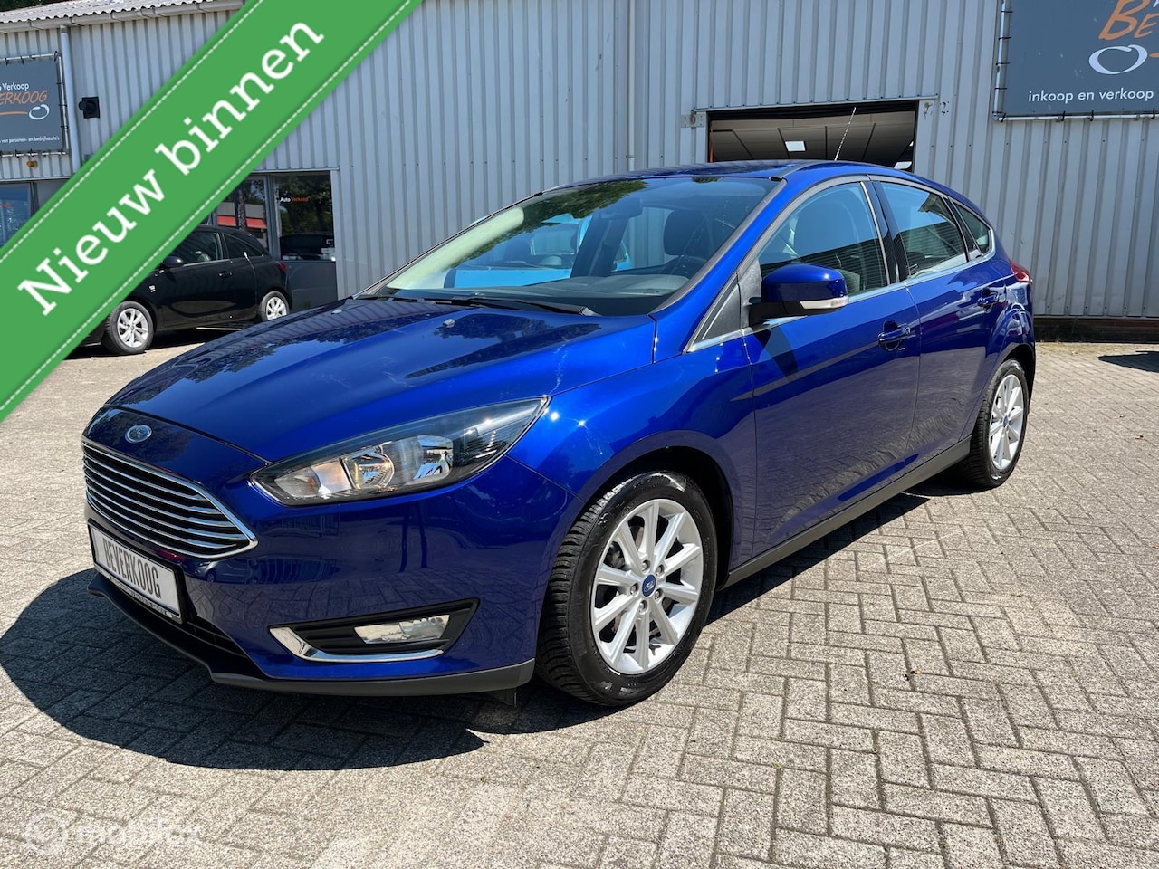 Ford Focus - 1.0 Titanium 6/12 m garantie - AutoWereld.nl
