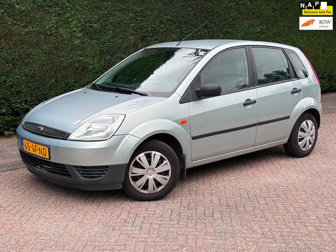 Ford Fiesta - 1.3 Ambiente /INRUILKOOPJE/APKNIEUW/RIJDTGOED!/ - AutoWereld.nl