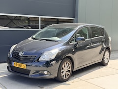 Toyota Verso - 1.8 VVT-i 147pk H6 Business Panorama dak Climate Control LMV Camera Trekhaak Navigatie