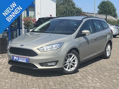 Ford Focus Wagon - 1.0 Lease Edition 1ste eigenaar, Nieuwe distributieriem, Parkeersensoren voor, Camera, Nav