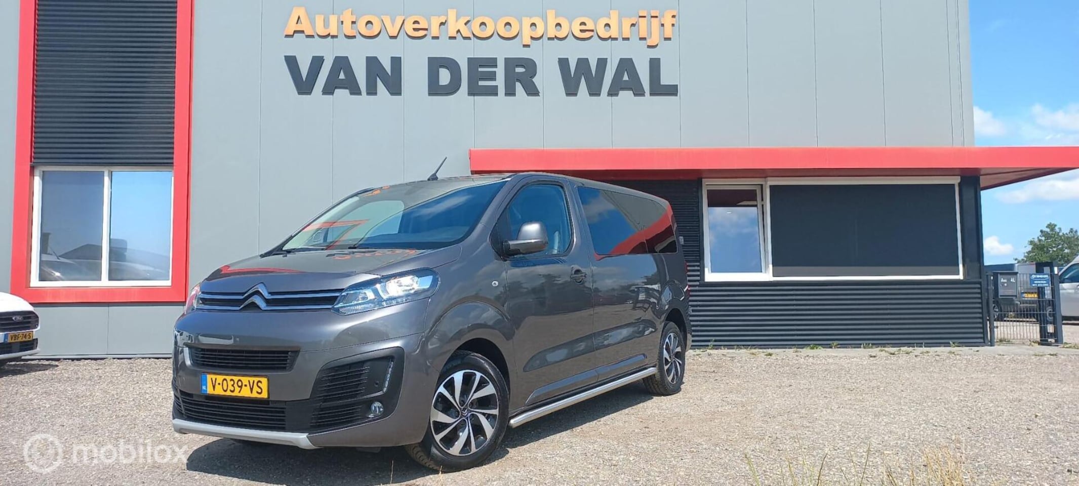 Citroën Jumpy - bestel 2.0 BlueHDI 120 DARK EDITION - AutoWereld.nl