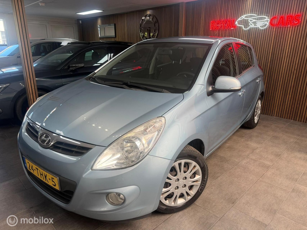 Hyundai i20 - 1.2i i-Motion| Parkeer sensor achter| Airco|APK - AutoWereld.nl