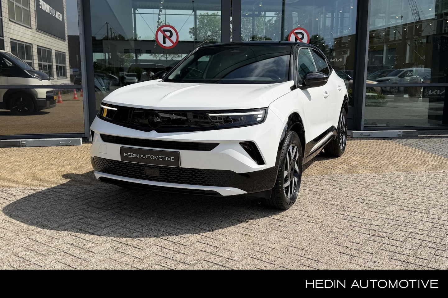 Opel Mokka - 1.2 Turbo Hybrid 145PK GS Automaat | Navigatie via App | Camera | Climate control | Sports - AutoWereld.nl