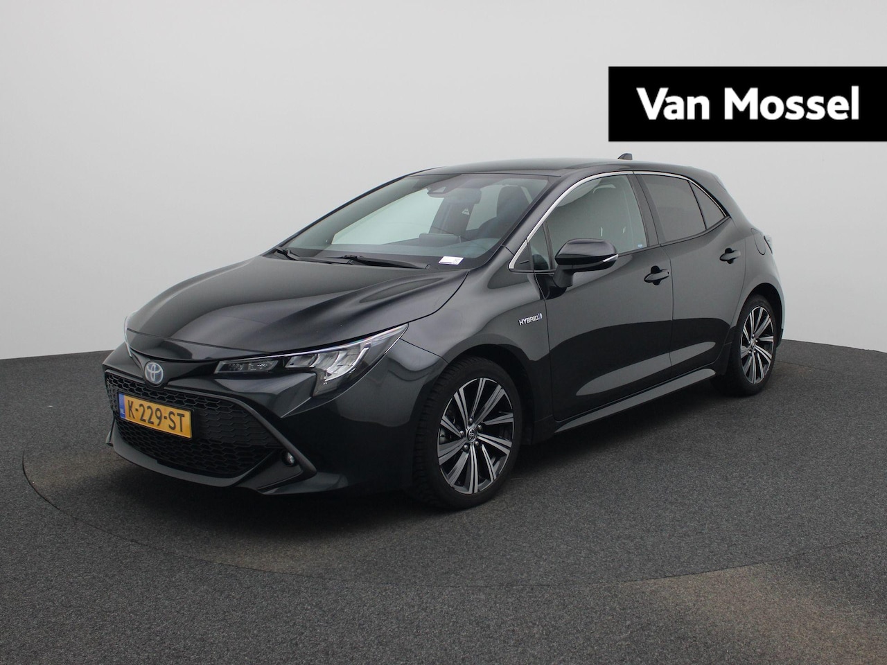 Toyota Corolla - 1.8 Hybrid Business Plus | Automaat | Stoel verwarming | Parkeer sensoren | DAB | Camera - AutoWereld.nl