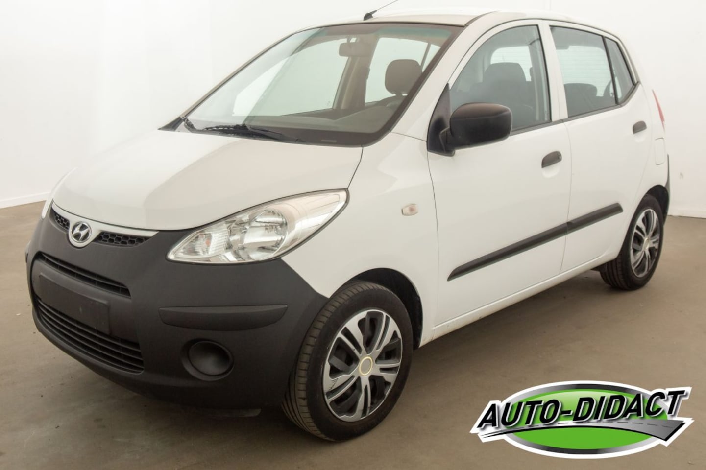 Hyundai i10 - I-10 1.1 49kW Automaat Comfort - AutoWereld.nl