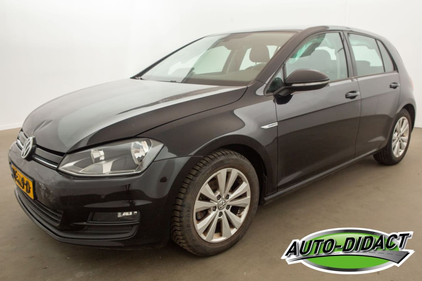 Volkswagen Golf - 1.0 TSI Navi Clima Comfortline - AutoWereld.nl