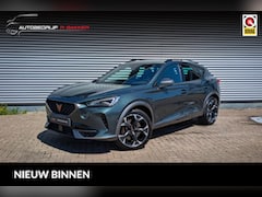 CUPRA Formentor - 1.4 e-Hybrid VZ Performance // Dark Camouflage Green | DCC | Camera | Park Assist | 245PK