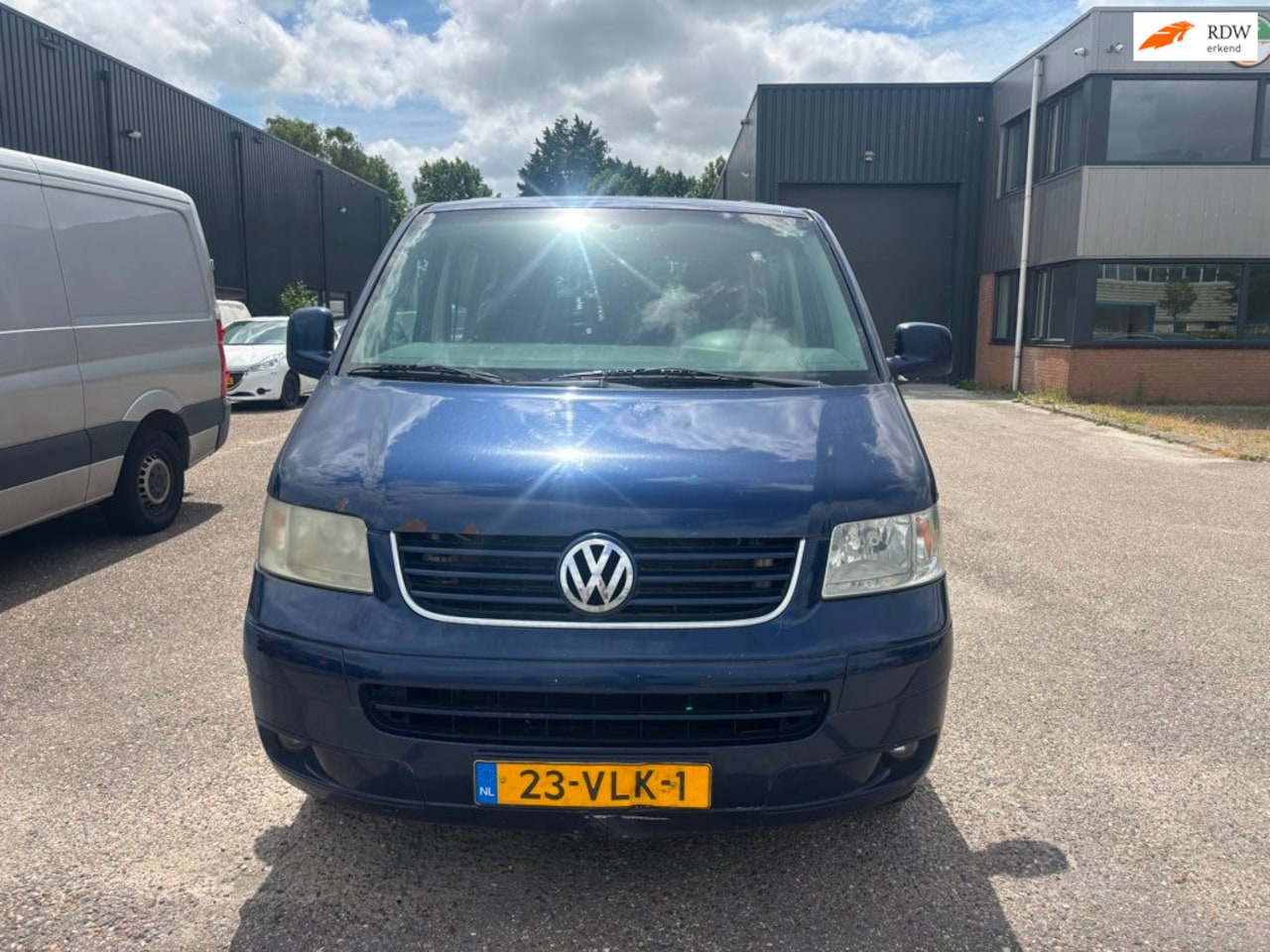 Volkswagen Transporter - 2.5 TDI 300 Trendline DC 2.5 TDI 300 Trendline DC EXPORT - AutoWereld.nl
