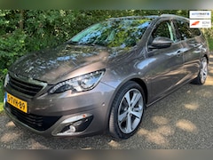 Peugeot 308 SW - 1.2 e-THP Première 2014 NAP PANO CLIMA NIEUWE DISTRIBUTIERIEM