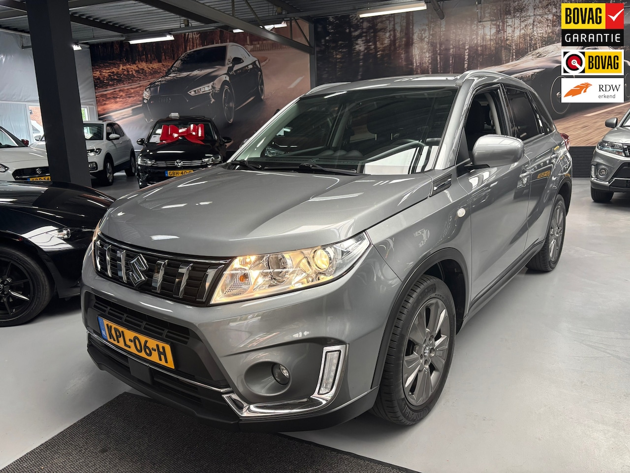 Suzuki Vitara - 1.4 Boosterjet Select / Camera / Navigatie / Automaat - AutoWereld.nl