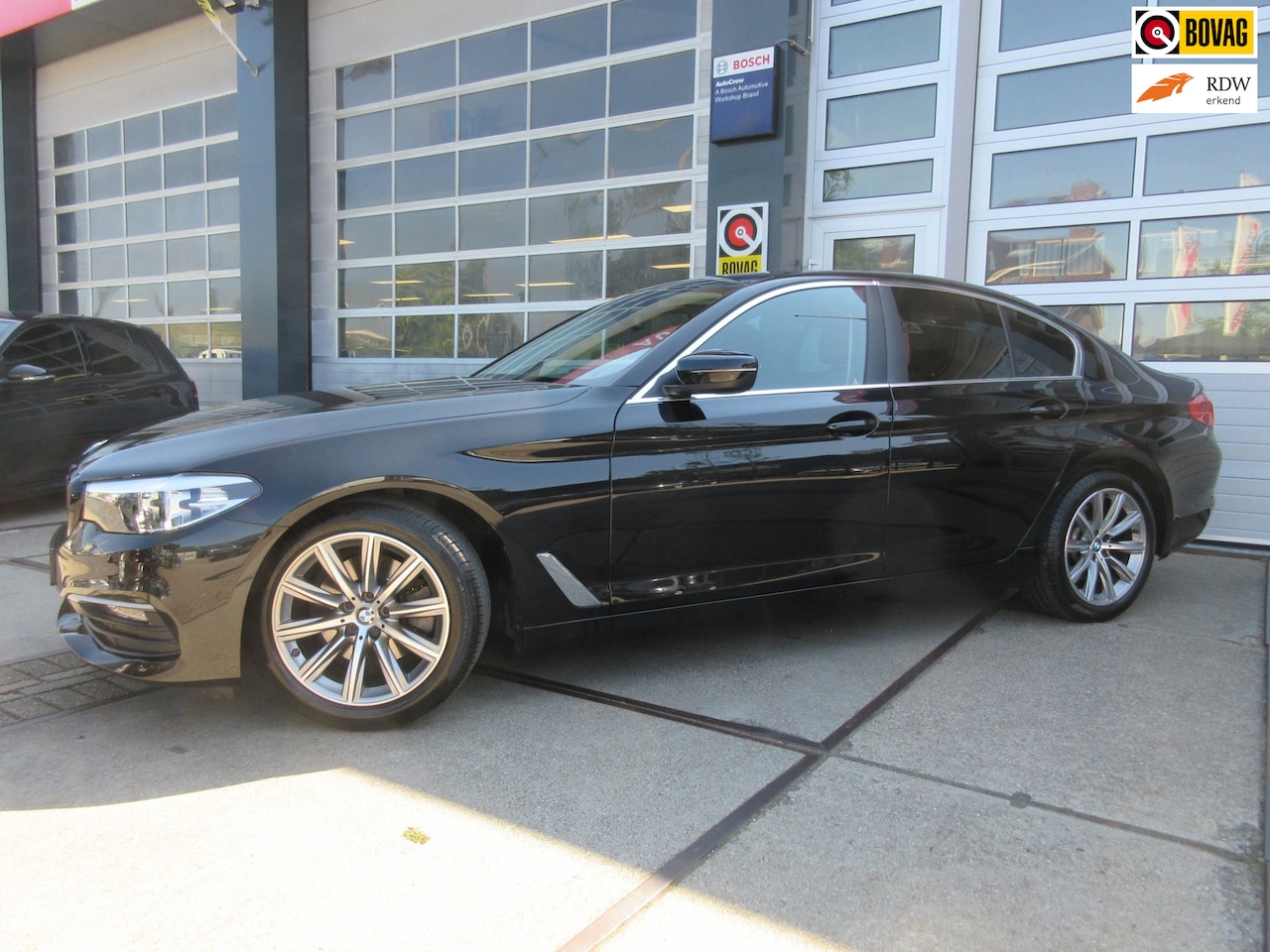 BMW 5-serie - 520i Executive Edition / Navi Prof. / D-Glas - AutoWereld.nl