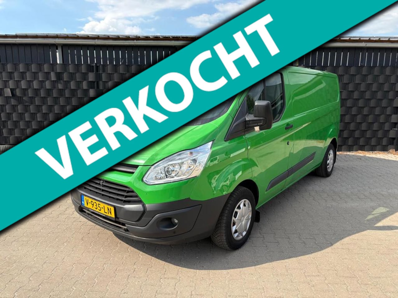 Ford Transit Custom - 290 2.0 TDCI L2H1 Trend Airco cruise euro 6 - AutoWereld.nl