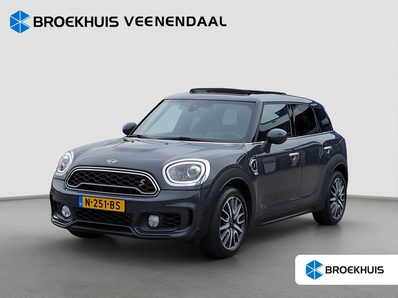 MINI Countryman - 2.0 Cooper S Knightsbridge Edition | Pano | Adap. Cruise | Stoelverwarming | Navigatie | E - AutoWereld.nl
