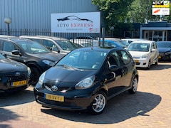 Toyota Aygo - 1.0-12V + Aut/Airco/Navi/Carplay/2E Eigenaar/Nap/Dealer Onderhoud/2 sleutels aanwezig/Nieu