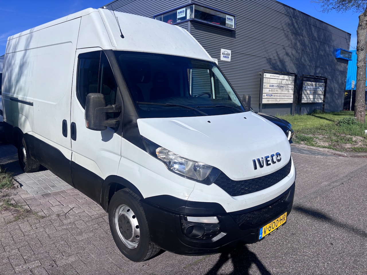 Iveco Daily - 35S15V 2.3 352 H1 Trekhaak 3500 kg! Airco L2H2