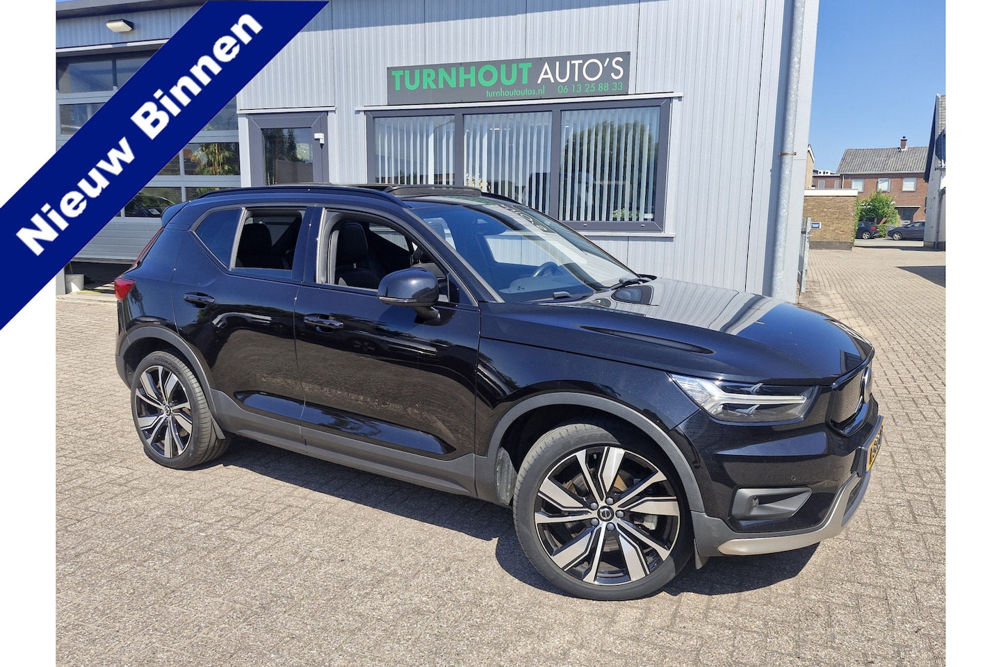 Volvo XC40 - Recharge P8 AWD R-Design LEDER INTERIEUR | PANO DAK | 360 CAM | HARMAN KARDON - AutoWereld.nl