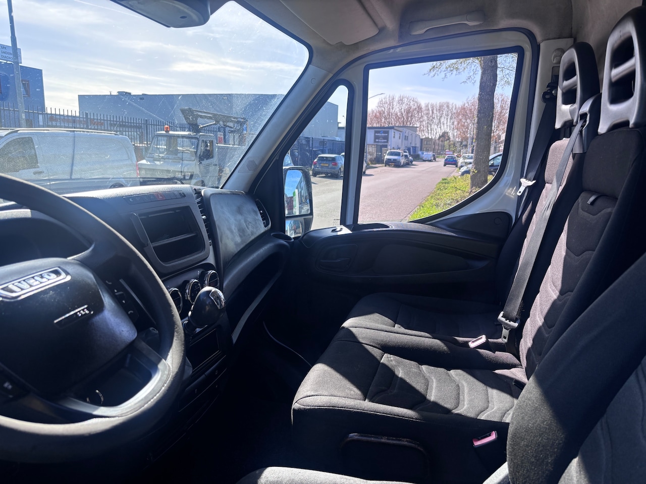 Iveco Daily - 35S15V 2.3 352 H1 Trekhaak 3500 kg! Airco L2H2