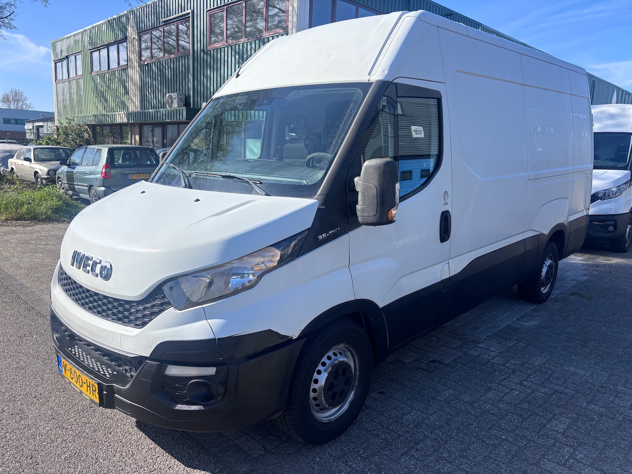 Iveco Daily - 35S15V 2.3 352 H1 Trekhaak 3500 kg! Airco L2H2