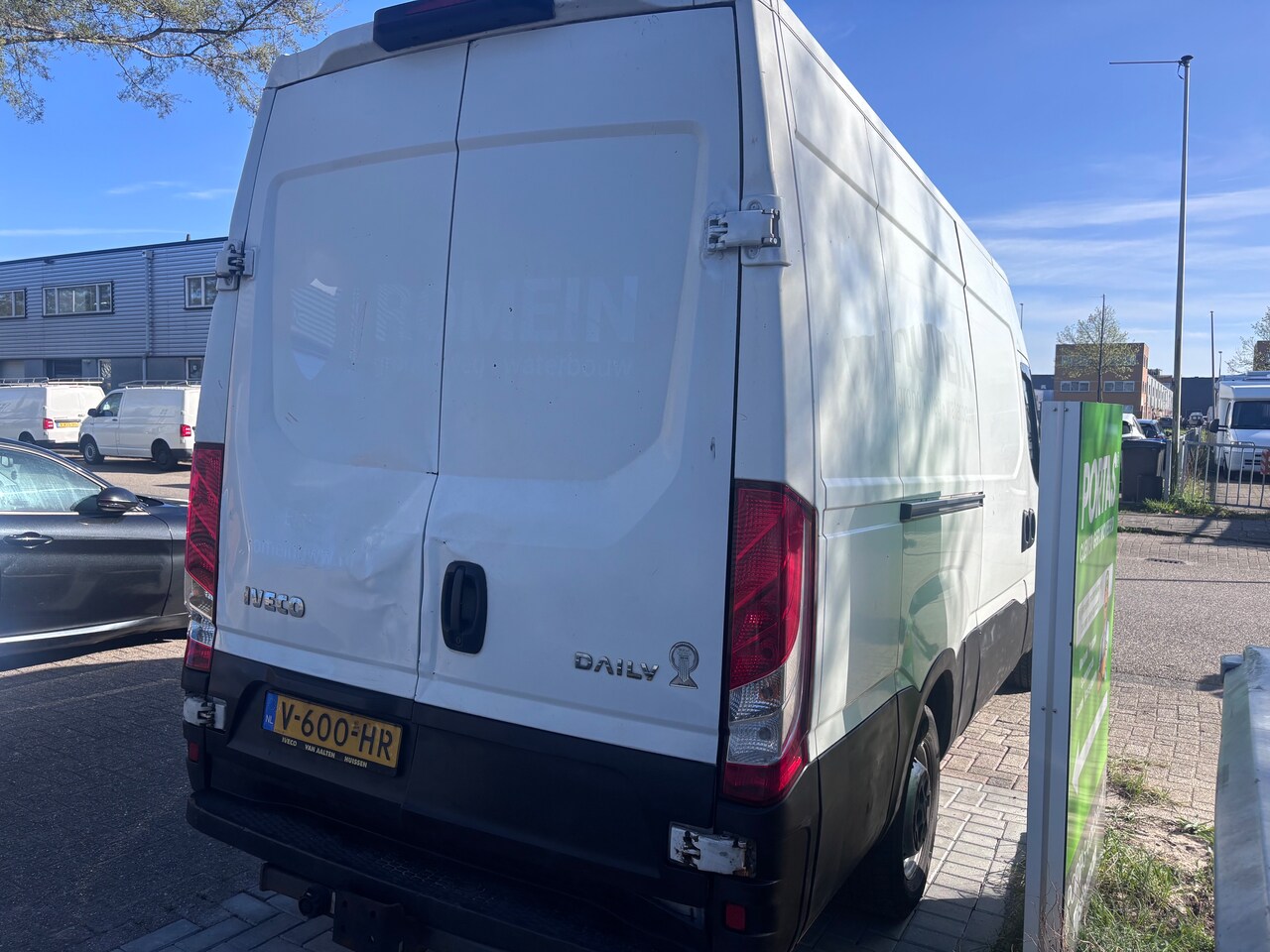 Iveco Daily - 35S15V 2.3 352 H1 Trekhaak 3500 kg! Airco L2H2