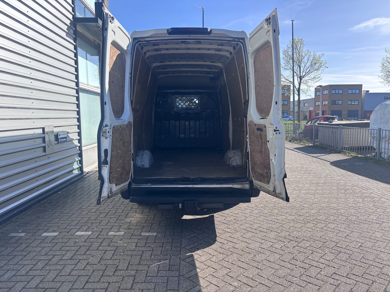 Iveco Daily - 35S15V 2.3 352 H1 Trekhaak 3500 kg! Airco L2H2