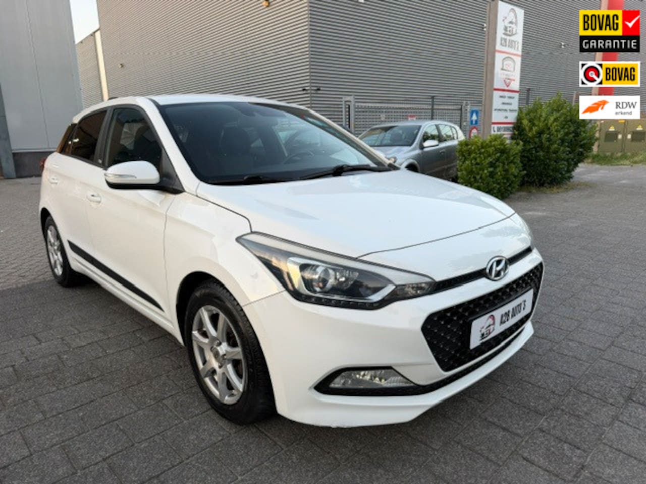 Hyundai i20 - 1.0 T-GDI Go! 2016|NAP|Airco|Stuurverwarming|Stoelverwarming. - AutoWereld.nl