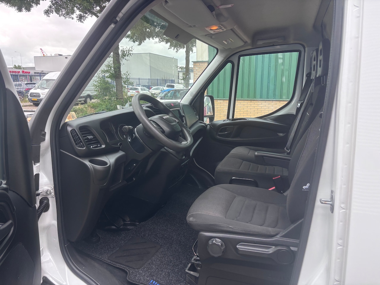 Iveco Daily - 35S16V 2.3 352L H2 L1H1 AHG 3500 kg