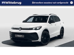 Volkswagen Tiguan - 1.5 eHybrid 272PK DSG R-Line Edition / Resterende Fabrieksgarantie / Trekhaak / Black Styl