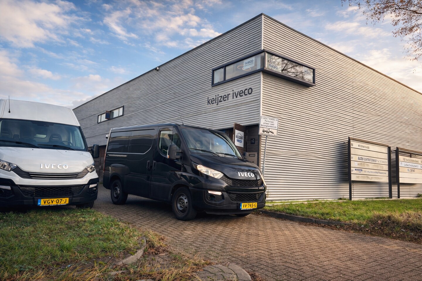 Iveco Daily - 35S16V 2.3 352L H2 L1H1 AHG 3500 kg
