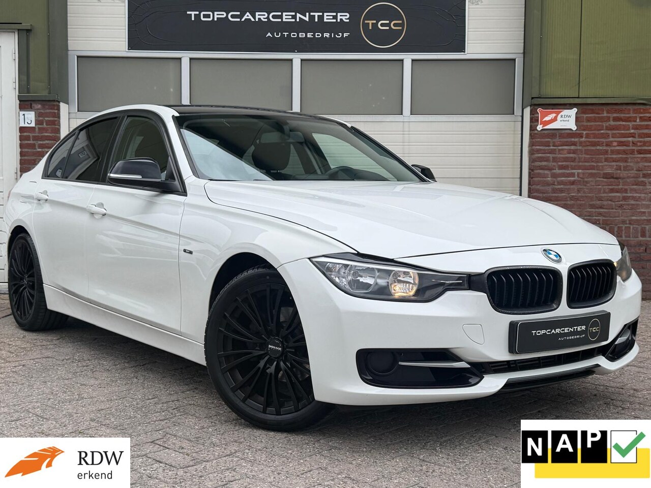BMW 3-serie - 320i/AIRCO/CRUISE/SPORT/APK/NAP - AutoWereld.nl
