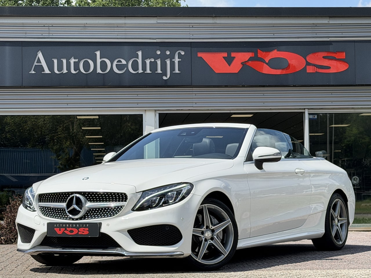 Mercedes-Benz C-klasse Cabrio - 200 AMG-Line | Memory | ILS | Camera | Trekhaak - AutoWereld.nl