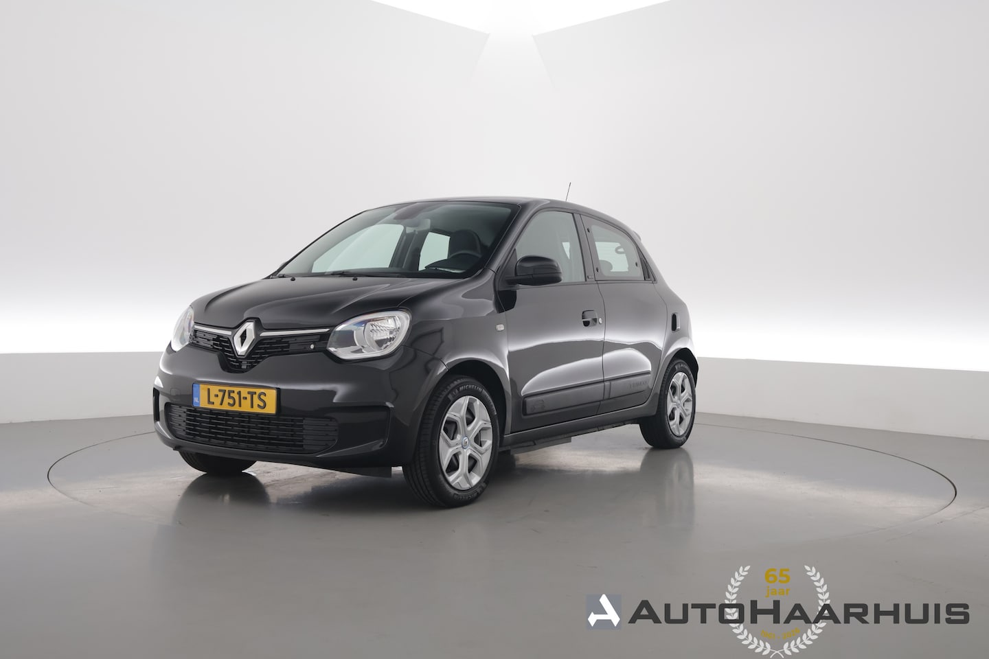 Renault Twingo Z.E. - R80 Intens | SOH 96% | Camera | Apple CarPlay & Android Auto | Licht- Regensensor | DAB - AutoWereld.nl
