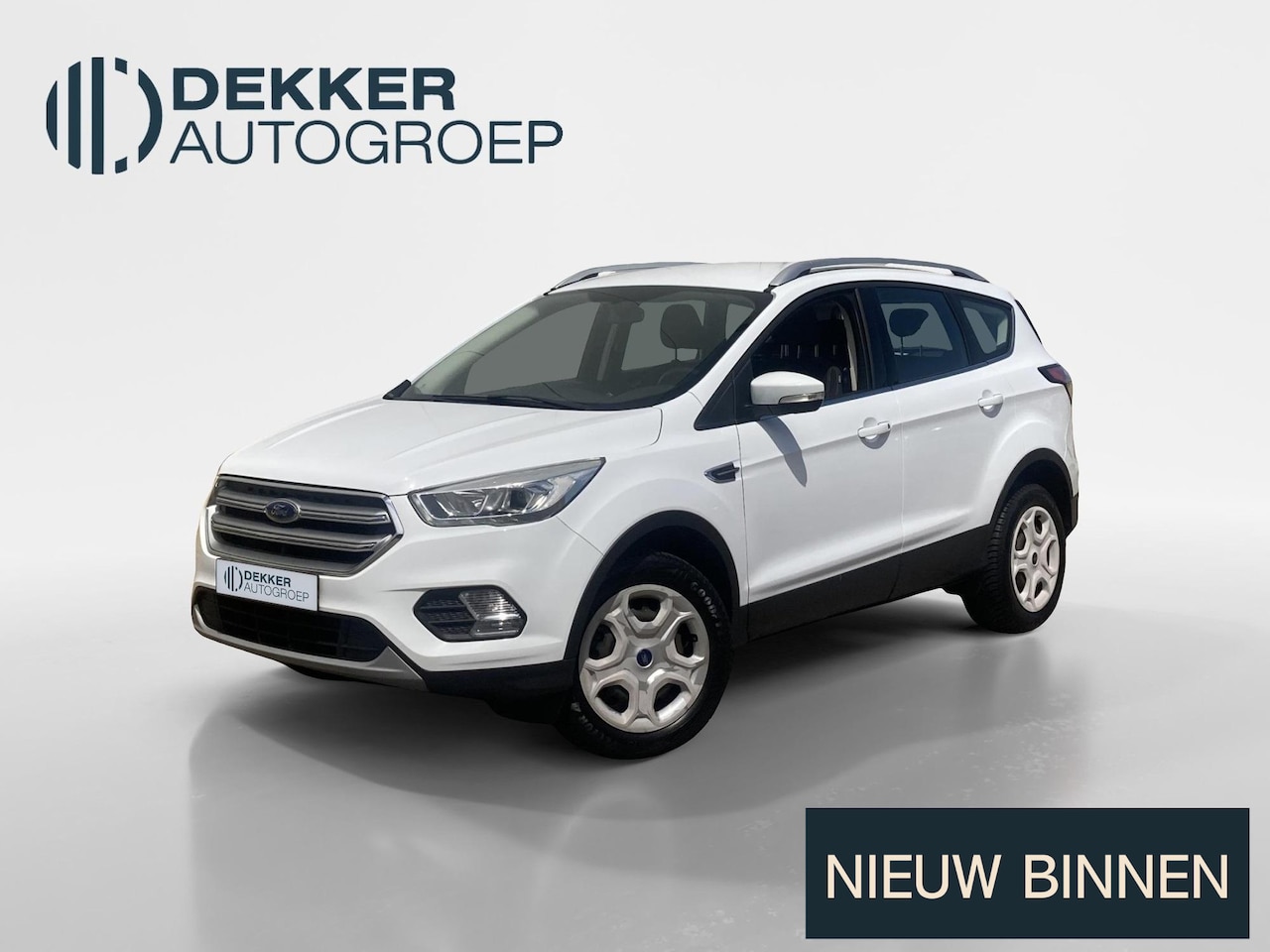 Ford Kuga - 1.5 EcoBoost 120 pk Trend Ultimate Groot Navi - Trekhaak - Voorruitverwarming - AutoWereld.nl