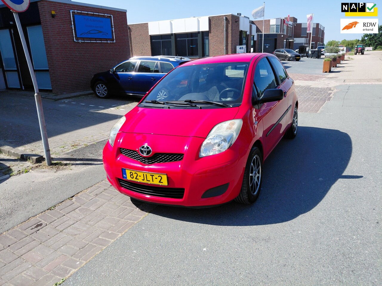 Toyota Yaris - 1.3 VVTi 6 Bak Airco Pdc keurig netjes - AutoWereld.nl