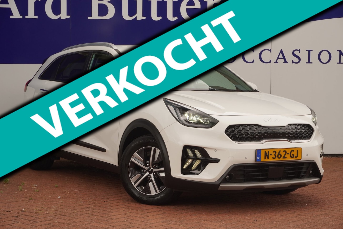Kia Niro - 1.6 GDi Hybrid DynamicPlusLine+Led+Vitrual+Volleder+stoel/stuur-verw+breed-Navigatie+camer - AutoWereld.nl