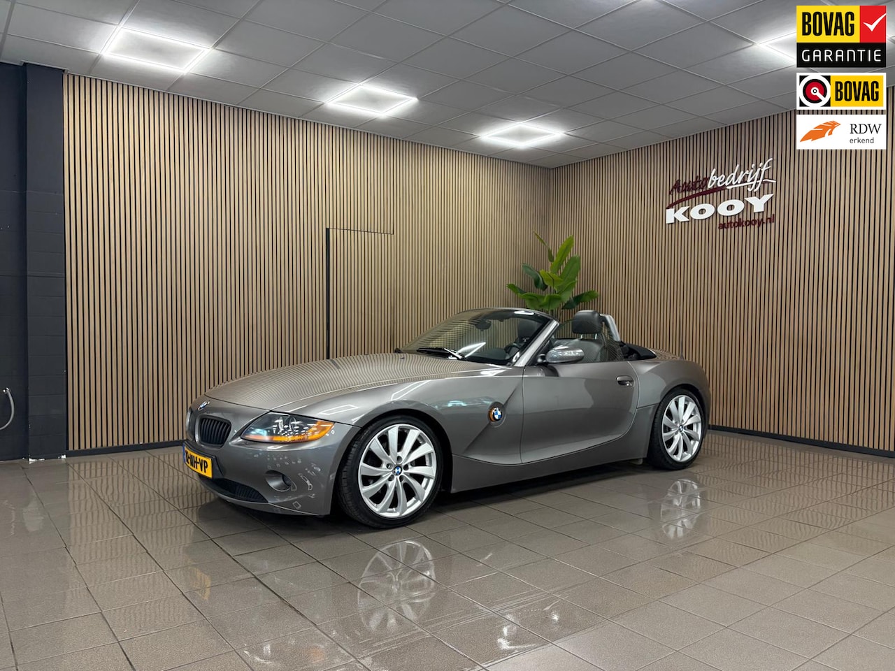 BMW Z4 Roadster - 2.5i S * 18 inch / Elektrische soft top / Goede staat * - AutoWereld.nl